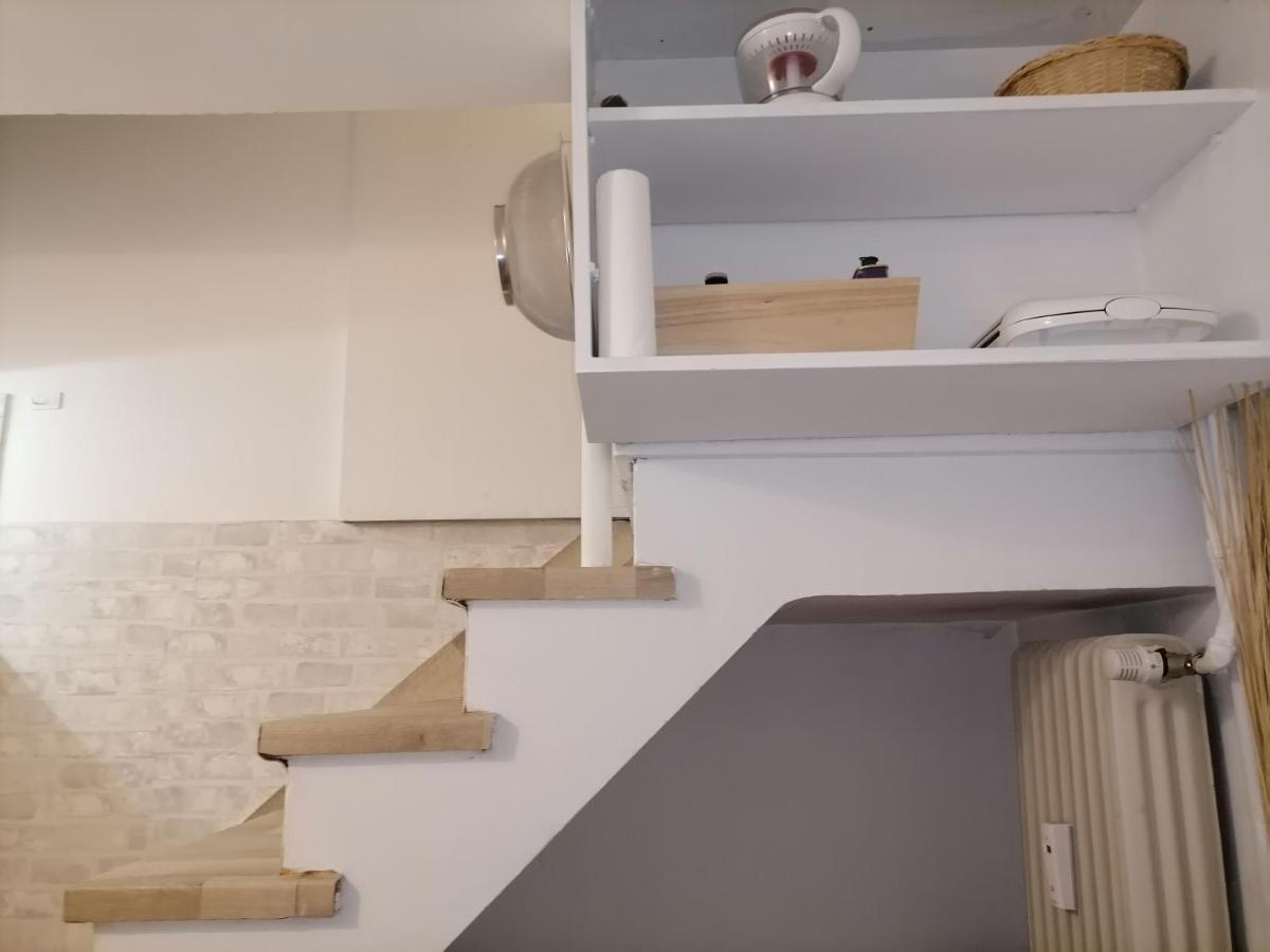 Acropolis Elegant Maisonette By Lodgespot Атина Екстериор снимка